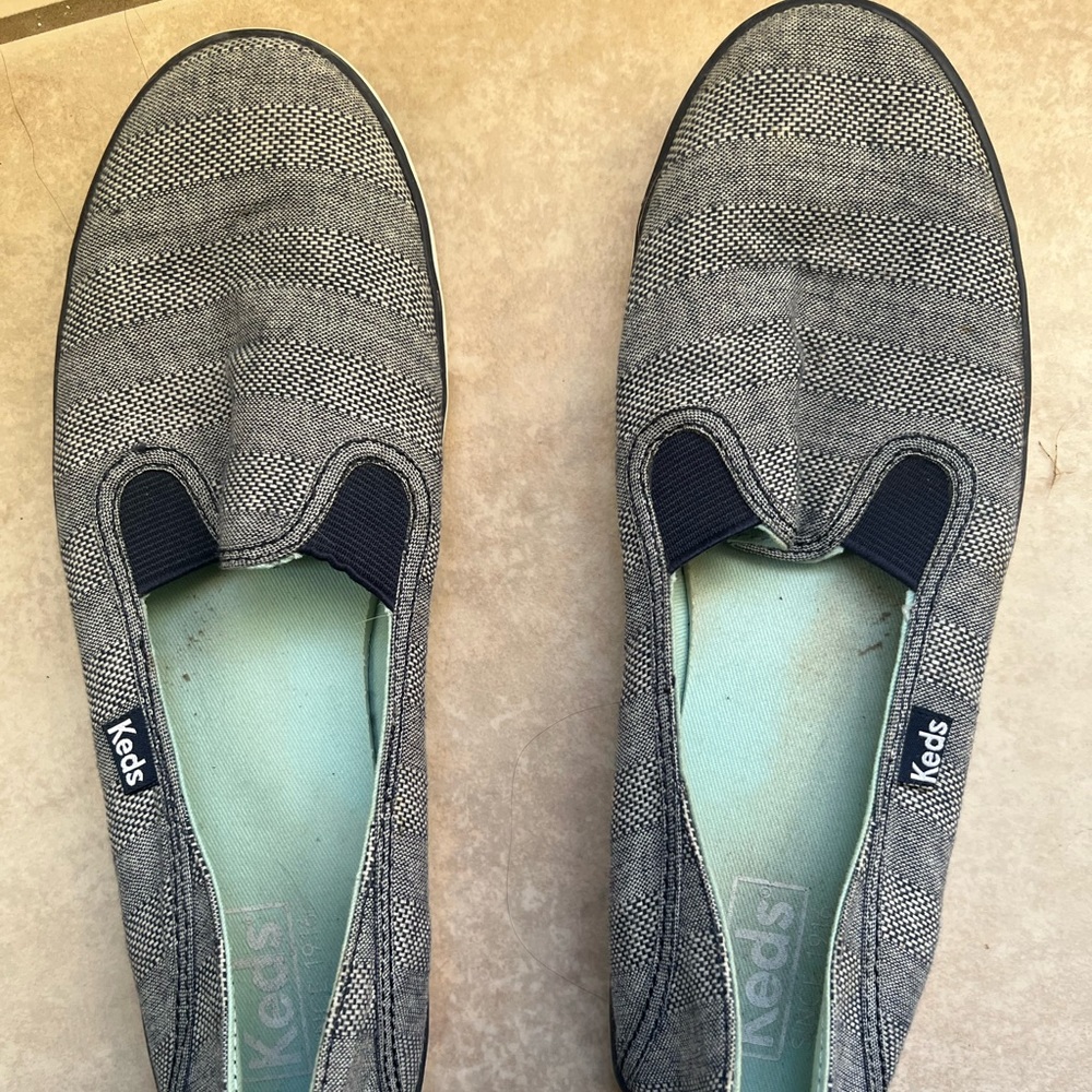 7.5 slip on keds
